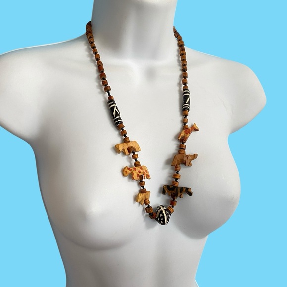 Wood Tribal African Safari Animal Hand-Carved Beads Necklace Over-the-Head Style - Picture 4 of 9